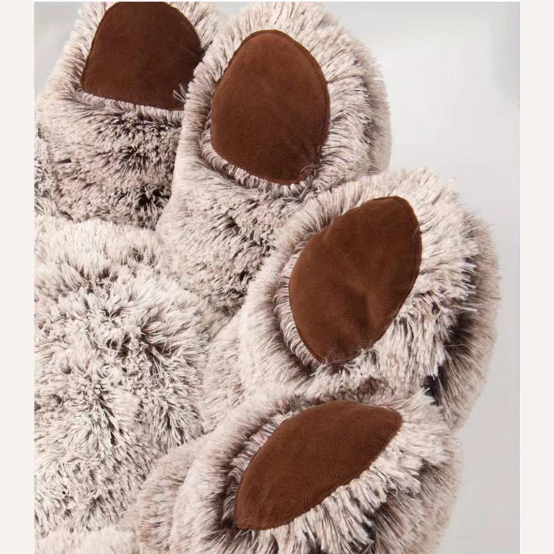 Cozy Bear Paw-Shaped Dog Bed